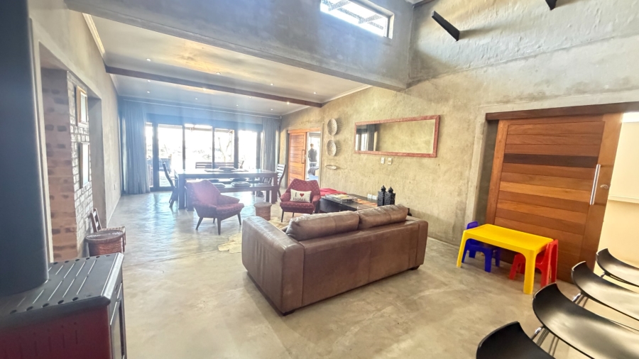 4 Bedroom Property for Sale in Viljoenskroon Rural Free State